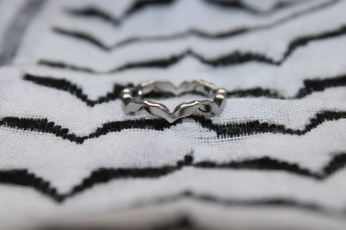 Keffiyeh Olive Leaf Ring - Image 7