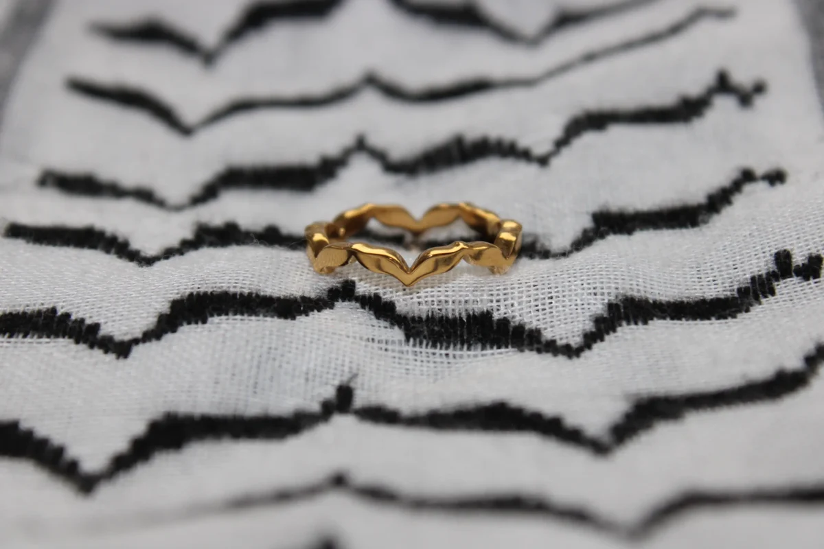 Keffiyeh Olive Leaf Ring - Image 8
